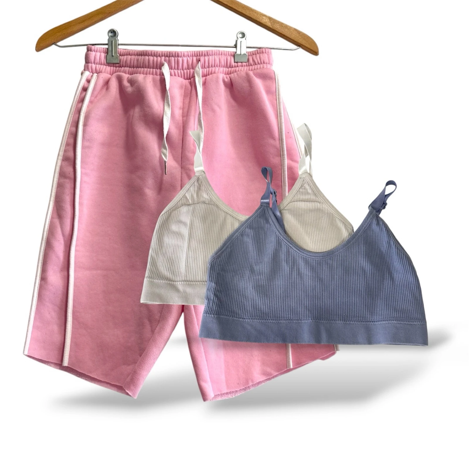 Pantalón corto + Regalo 2 tops